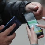 Хотів допомогти батькові продати двигун, а натомість загнав у борги: на Звягельщині онлайн-аферисти ошукали родину