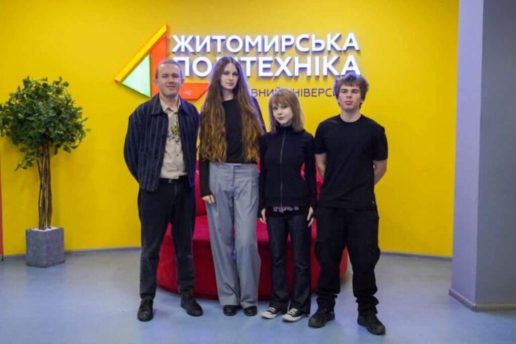 article-image