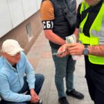 У Житомирі лікаря затримали «на гарячому» під час отримання $4000 за оформлення інвалідності