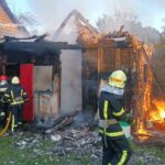Вогонь мало не знищив оселю: деталі вечірньої пожежі на Коростенщині