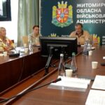 Понад 182 тисячі учнів та 1,5 мільярда з держбюджету: Віталій Бунечко провів велику нараду щодо готовності шкіл Житомирщини