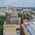 Трагедія у Житомирі: на проспекті Миру загинув 27-річний містянин, підпалив себе та стрибнув з даху багатоповерхівки